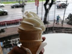 -麦当劳(龙洞店)