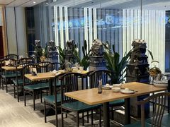 -郑猛记石岐鸽主题餐厅(长江店)