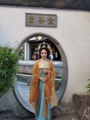-一揽芳华汉服旗袍体验馆(拙政园店)