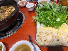 -菌之家·专业纯野生菌火锅·特色炒菌