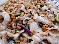 果仁炒生鱼片-禄源公·老莞诚饭店