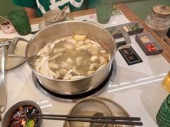-喃喃椰·糟粕醋·椰子鸡火锅(七堡花园店)