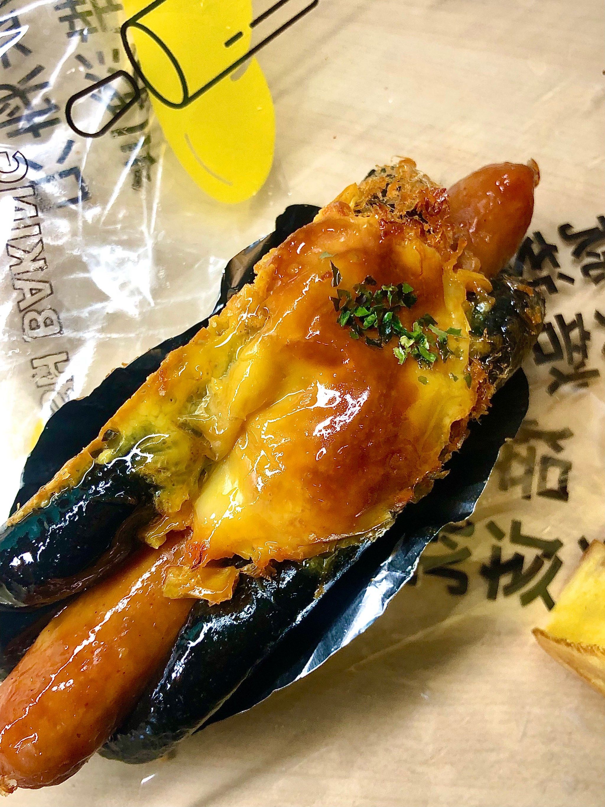 墨鱼德式烤肠包