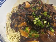 蛤蜊猪肝面-沪西老弄堂面馆(定西路店)