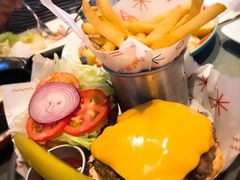 -Cha Cha's Beach Cafe