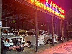 -席娜卡琳火车铁道夜市