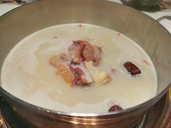 -洪氏嗨捞·猪肚鸡火锅(阳光天地店)