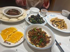 -饭橘汉江码头·乡野土菜馆(静安路店)