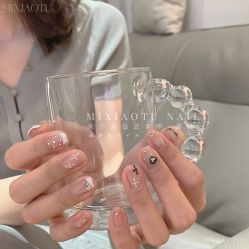 -米小兔美甲美睫