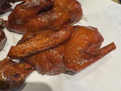 -鸽子侯·家宴·平价海鲜(市图书馆店)