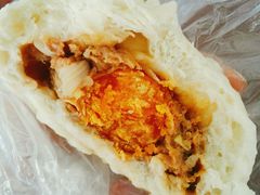 咸蛋黄超人包-老陶包子铺(南大西南村店)