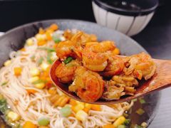 秘制小龙虾拌面-贡梅老面馆·蟹粉面·无锡特色小吃(南长街主推店)