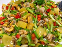 薄壳米炒酸菜粒-汤城小厨•粤菜•靓汤(西直门凯德MALL店)