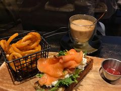 -The Coffee Academïcs(铜锣湾店)