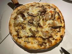 松露菌菇披萨-CARPACCIO卡巴乔餐厅