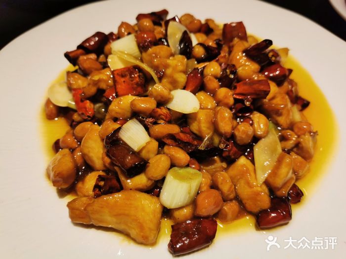 万重锦·人文川菜馆(骡马市店)宫保鸡丁图片