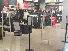 -PUMA品牌自营折扣店(武汉永旺梦乐城店)