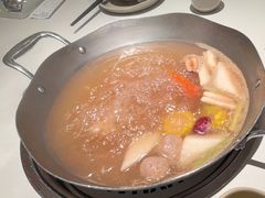 -左庭右院鲜牛肉火锅(金山万达店)