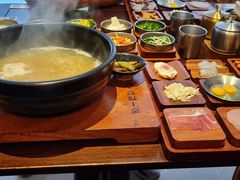-银米·云南传统过桥米线(双廊黑金冠店)