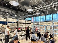 -百年港湾奥特莱斯(香炉礁店)
