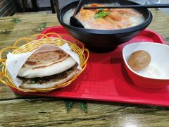 标准白吉馍-盛秦腊汁肉白吉馍·米线(北宁湾店)