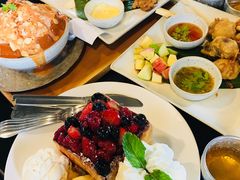 -莓园冰淇淋店