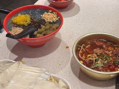 -钢管厂五区小郡肝串串香火锅(梅川路店)