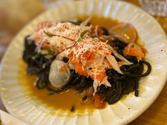 阿拉斯加蟹肉配海胆酱墨鱼汁意面-CHILLAX轻乐时(侨建·Hi City店)