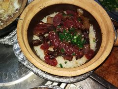 腊肠腊肉煲仔饭-红星光发煲仔饭(大石街店)