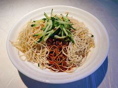 -肥肥虾庄·金牌油焖大虾(沙湖店)