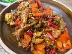 -老三样·美食研究中心(世贸路店)