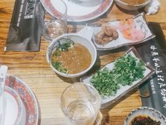 -毛辣果·贵州红酸汤牛肉火锅(西单店)