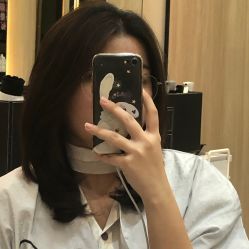 -HAIR CORNER