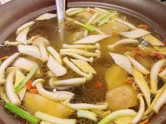 野山菌土鸡煲-东门头·江鲜小馆(新天地店)