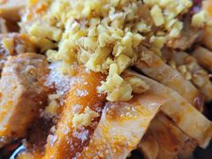 拌剔骨肉-温记府廟豆汤饭·始于1955年(海椒店)