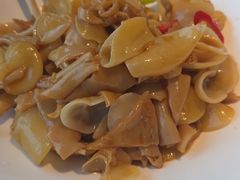 -赶海部落海鲜城(海阳路店)