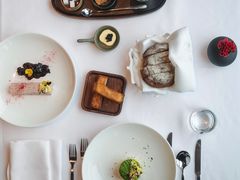 餐具摆设-云厨·高空西餐厅(成都瑯珀·凯悦臻选酒店)