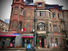 -梅记大块头爆鱼店(乍浦路店)