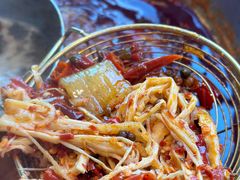 -醉董牛川派鲜肉自选火锅(烟台店)