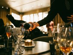 -wineapp葡萄酒餐吧(外滩金融中心店)