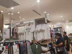 -优衣库(郑州丹尼斯大卫城店)