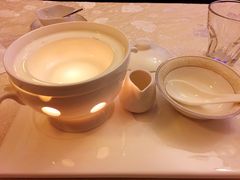 -燕庭·纯燕窝·甜品下午茶(南京西路店)