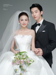 -雪中彩影婚纱摄影·微光艺术中心