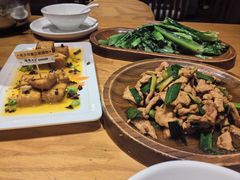 -隔壁老王·家常云南菜(花巷店)