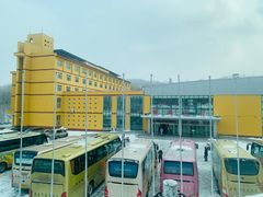 -亚布力新体委滑雪场