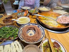 -洱火云南酸菜牛肉火锅(石景山当代商城店)