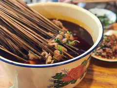 -拈签一笑黄牛肉辣卤串串