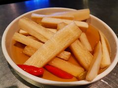 -龙巢盱眙龙虾·牛蛙·烧烤宵夜(八卦岭店)