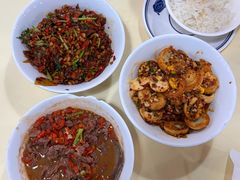 -笨罗卜浏阳菜馆(太平街店)