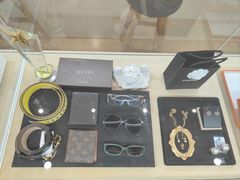 -妃鱼奢侈品回收寄卖(太古汇店)